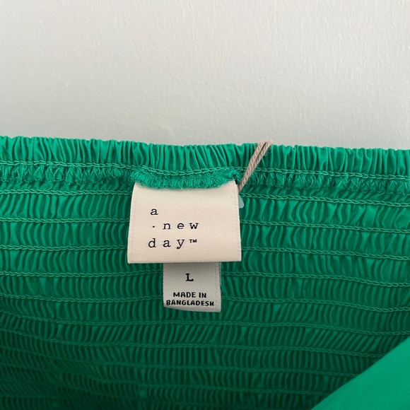 GREEN SUNDRESS - Picture 2 of 4